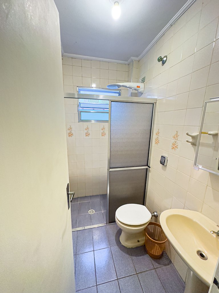 103 - Apartamento Aconchegante Primeira Quadra do mar 2 Vaga