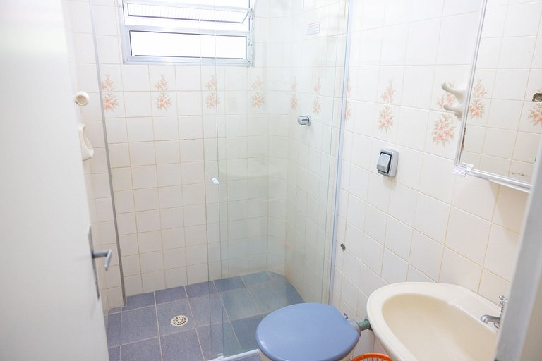 103 - Apartamento Aconchegante Primeira Quadra do mar 2 Vaga